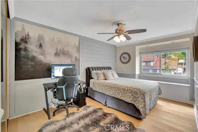22471 Rippling Brook, Lake Forest CA: https://media.crmls.org/medias/9c44dcd8-dbd8-4676-a004-2c45ce0dbc6a.jpg