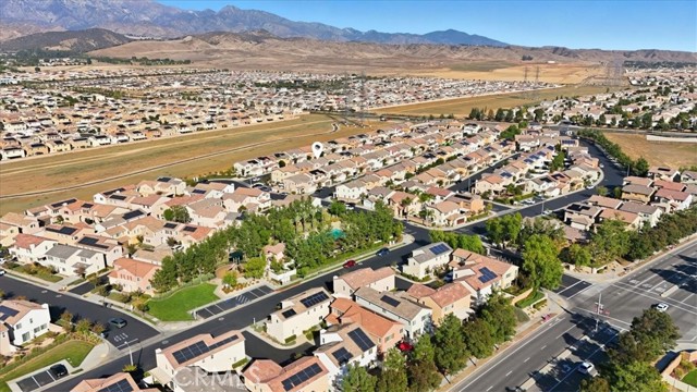 Detail Gallery Image 38 of 43 For 1411 Chinaberry, Beaumont,  CA 92223 - 4 Beds | 3 Baths