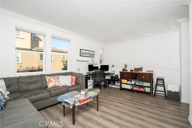Detail Gallery Image 12 of 32 For 281 N Mar Vista Ave #8,  Pasadena,  CA 91106 - 3 Beds | 3/1 Baths