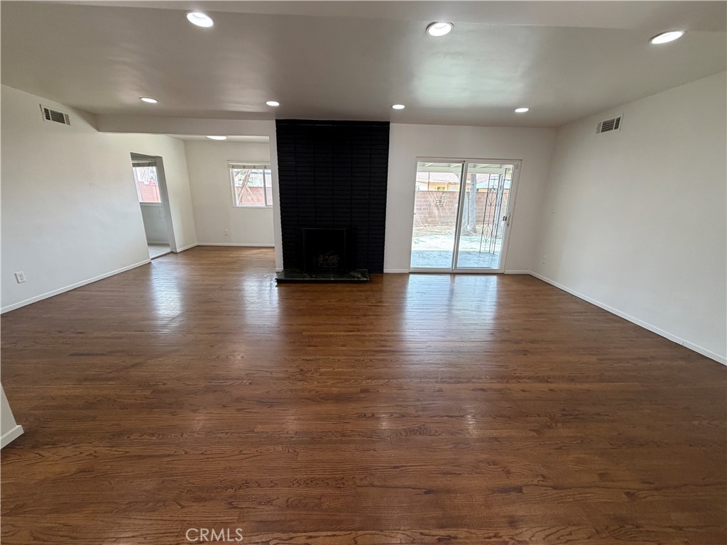 MLS #CV26148359 image #2