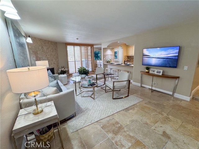 Detail Gallery Image 7 of 40 For 575 Esplanade #102,  Redondo Beach,  CA 90277 - 3 Beds | 2 Baths
