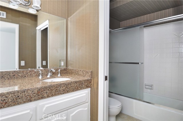 Detail Gallery Image 18 of 39 For 415 Canal St, Newport Beach,  CA 92663 - 4 Beds | 2/1 Baths