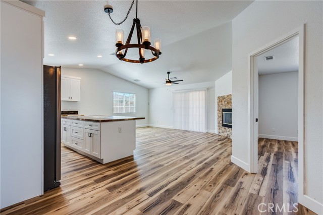 6548 Quail Spring Avenue, 29 Palms CA: https://media.crmls.org/medias/9c47a8e2-10e5-4690-bdc7-d4bf7d9d597b.jpg