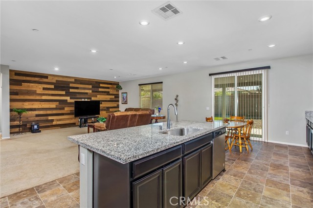 Detail Gallery Image 10 of 35 For 1156 Poinsettia Cir, Calimesa,  CA 92320 - 4 Beds | 2 Baths