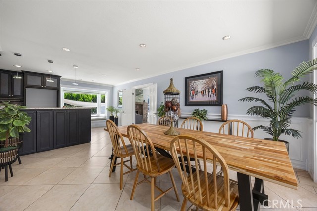 324 Marymont Avenue, Placentia CA: https://media.crmls.org/medias/9c48d297-9b6f-4aae-a8df-839bb080fea4.jpg