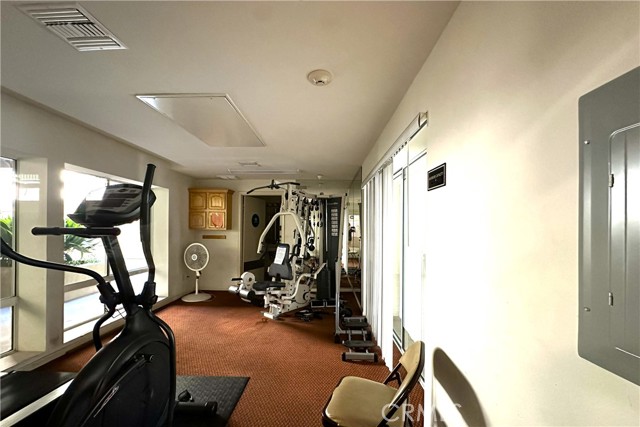 Detail Gallery Image 22 of 24 For 7551 Jordan #108,  Canoga Park,  CA 91303 - 3 Beds | 2/1 Baths