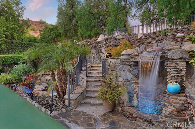 6137 Paseo La Vista, Woodland Hills CA: https://media.crmls.org/medias/9c49abbc-b7f2-4be3-9dbb-560cdf48398b.jpg