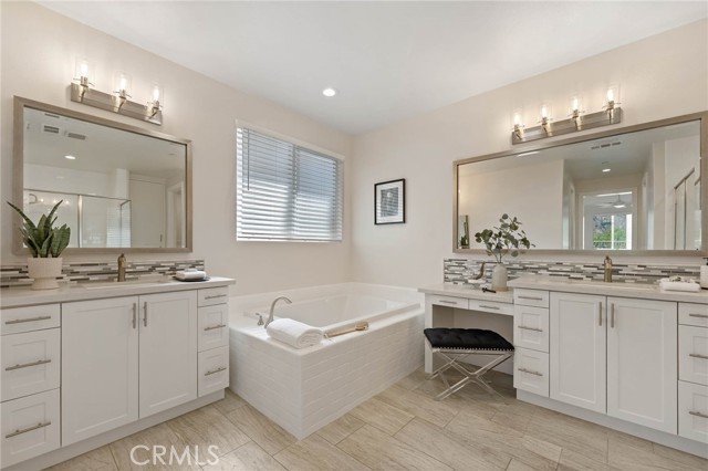 Image 27 of 70 For 21405 Vista Drive
