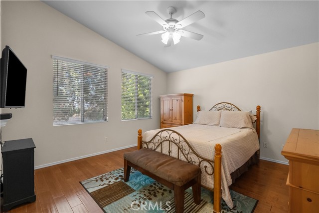 19711 Koji Court, Canyon Country CA: https://media.crmls.org/medias/9c49ff1c-9a93-4413-b118-0666e7e2d788.jpg