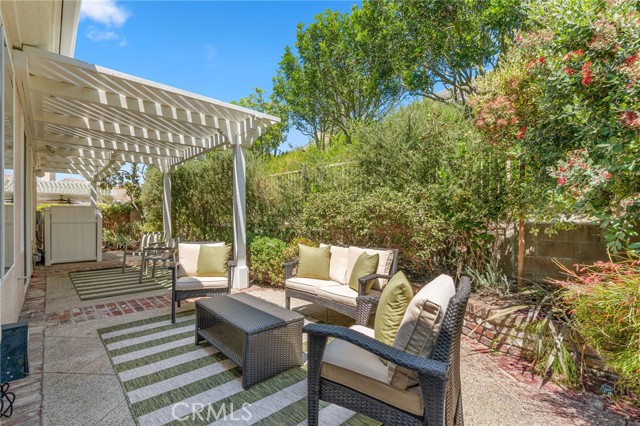 21524 Marana, Mission Viejo CA: https://media.crmls.org/medias/9c4a2184-38d2-4d5b-aaf0-cbe36c8bd394.jpg