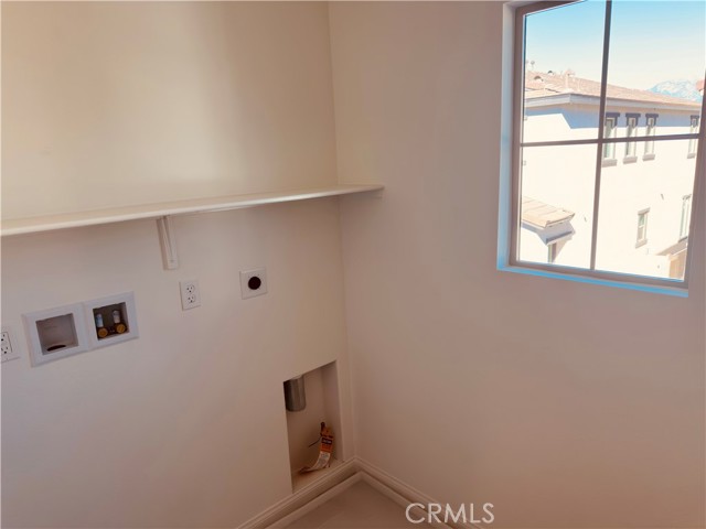 Detail Gallery Image 14 of 16 For 4280 S Malagon Privado, Ontario,  CA 91761 - 3 Beds | 2/1 Baths