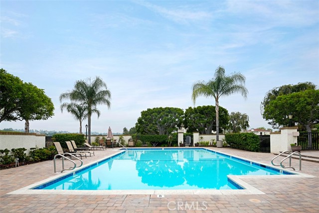 Detail Gallery Image 49 of 60 For 22384 Manacor #4,  Mission Viejo,  CA 92692 - 2 Beds | 2 Baths