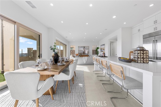 118 sunnybank Boulevard, Irvine CA: https://media.crmls.org/medias/9c4c46e7-1102-4b1e-97cc-4be94fd83558.jpg