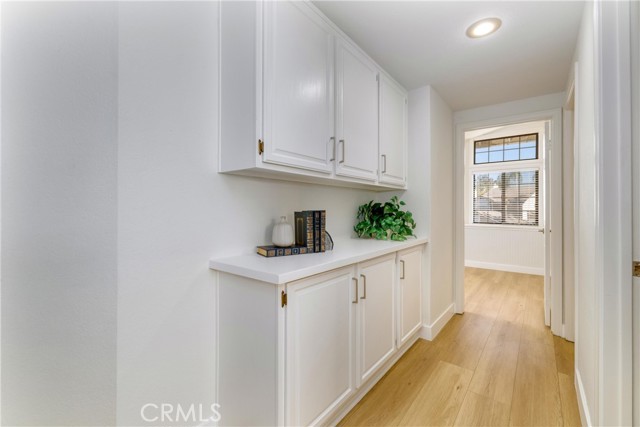 Detail Gallery Image 8 of 16 For 21602 Bedford Way, Saugus,  CA 91355 - 4 Beds | 2/1 Baths