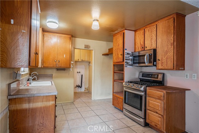 Detail Gallery Image 14 of 34 For 10833 Courson Dr, Stanton,  CA 90680 - 3 Beds | 2 Baths