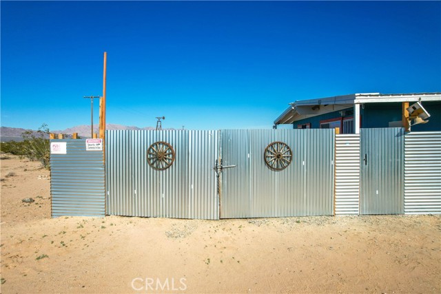 Detail Gallery Image 4 of 52 For 82623 Amboy Rd, Twentynine Palms,  CA 92277 - 0 Beds | 1 Baths