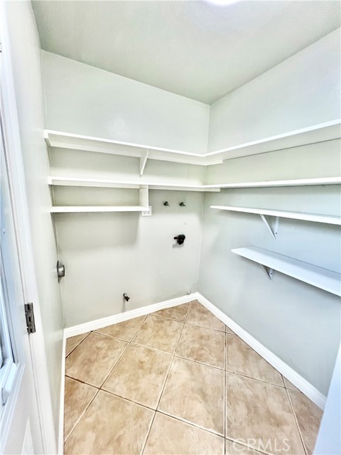 Detail Gallery Image 12 of 37 For 1545 E Stafford St, Santa Ana,  CA 92701 - 4 Beds | 2 Baths