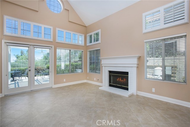 Detail Gallery Image 8 of 17 For 26711 Laurel Crest Dr, Laguna Hills,  CA 92653 - 4 Beds | 3 Baths
