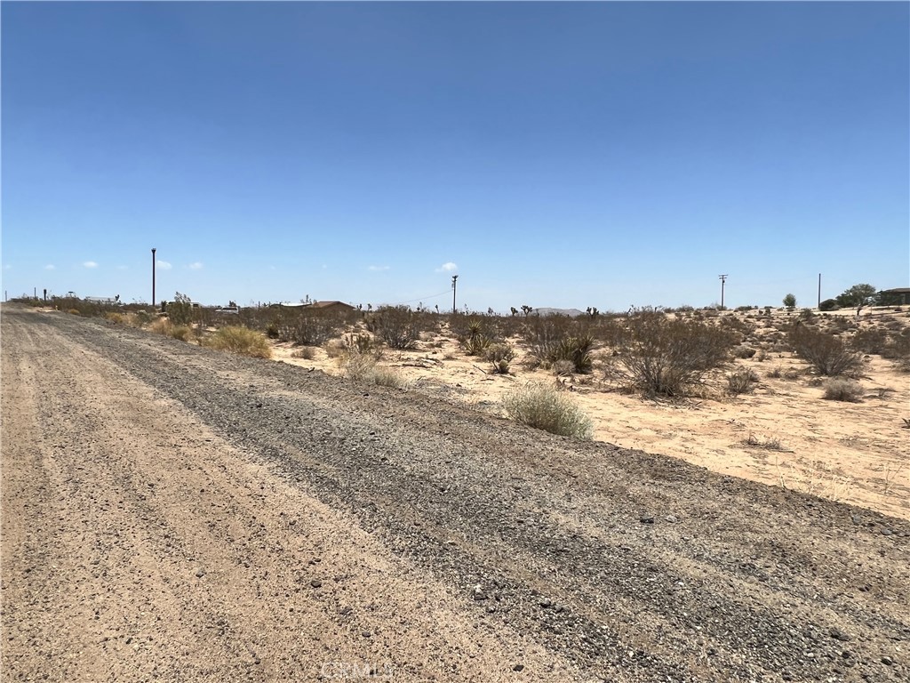 1 Old Woman Springs Road, Landers, CA 92285