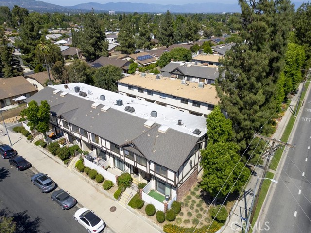 Detail Gallery Image 40 of 41 For 20737 Roscoe Bld #102,  Winnetka,  CA 91306 - 3 Beds | 3 Baths