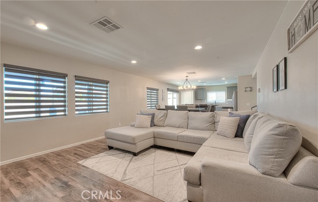 29428 Bamboo Court, Winchester CA: https://media.crmls.org/medias/9c504603-93d3-4ce2-849b-7cef93c227bf.jpg