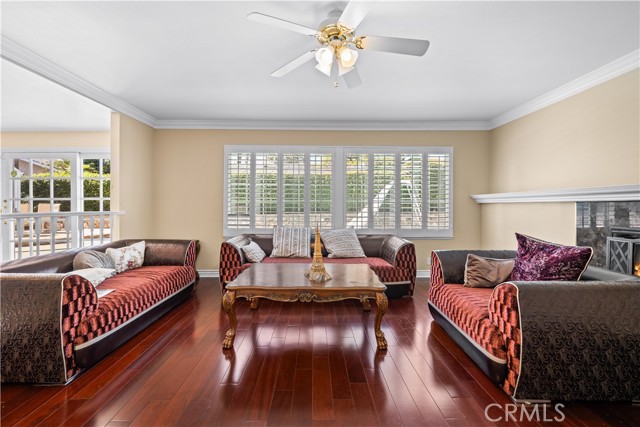 213 E Borromeo Avenue, Placentia CA: https://media.crmls.org/medias/9c508153-a996-4c71-97ad-4dd7127780a3.jpg