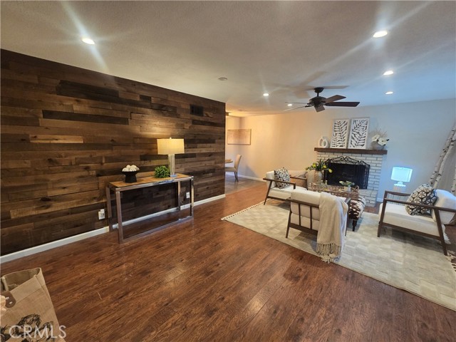 Front Image Thumbnail for CRIG26007817