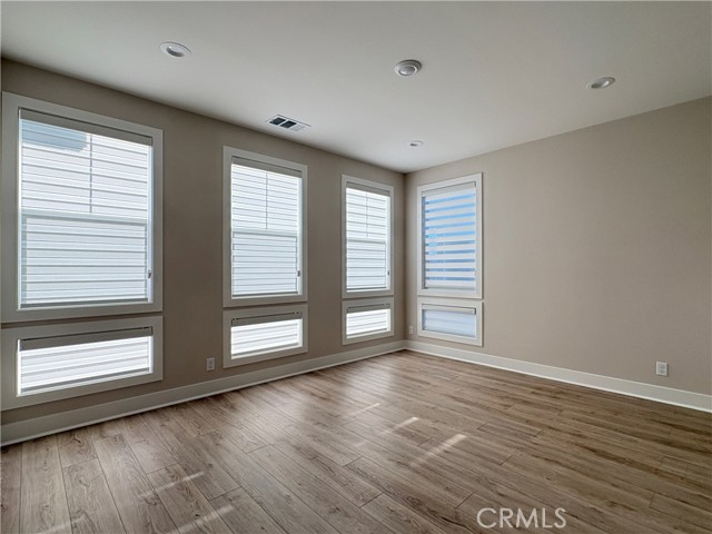 Detail Gallery Image 25 of 31 For 160 Longden, Lake Forest,  CA 92630 - 4 Beds | 4 Baths