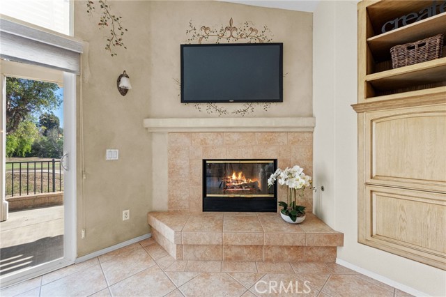 24217 Corte Cordoba, Murrieta CA: https://media.crmls.org/medias/9c5249be-ba85-4c2d-ab73-7b42fcb900c4.jpg