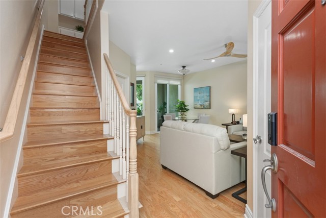 Detail Gallery Image 4 of 23 For 2101 E 15th St #7,  Newport Beach,  CA 92663 - 2 Beds | 1/1 Baths