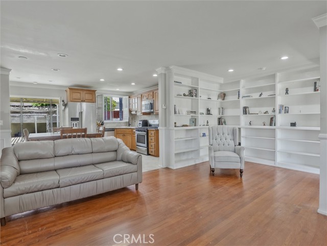 Detail Gallery Image 7 of 26 For 3826 S Burnside, Baldwin Hills,  CA 90008 - 3 Beds | 1 Baths