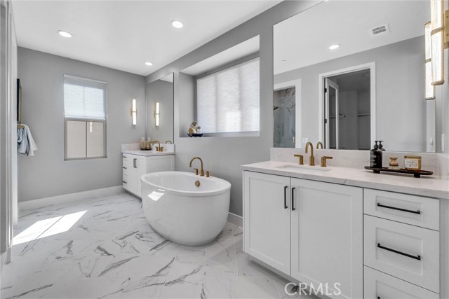 236 Collino, Irvine CA: https://media.crmls.org/medias/9c529863-59cd-4efc-be24-b3088ff7644a.jpg