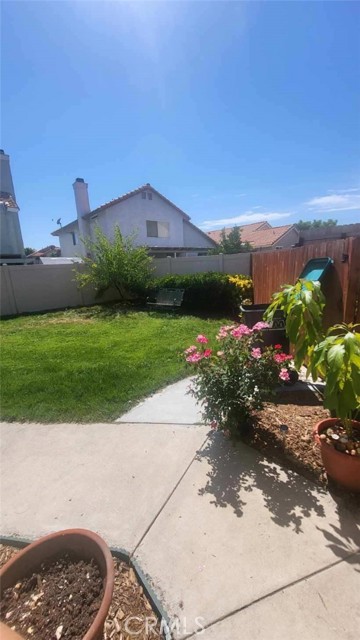 Detail Gallery Image 4 of 13 For 39897 Verono Corte, Murrieta,  CA 92562 - 4 Beds | 2/1 Baths