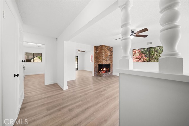 Detail Gallery Image 9 of 42 For 134 W Broadbent, Riverside,  CA 92507 - 4 Beds | 3 Baths