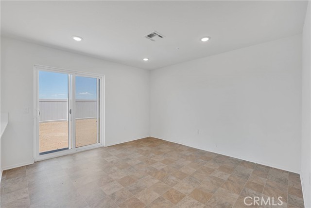 Detail Gallery Image 10 of 33 For 10110 Kemper Ave, Adelanto,  CA 92301 - 4 Beds | 2/1 Baths