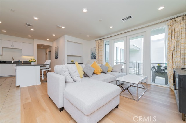 Detail Gallery Image 9 of 33 For 1524 Nolita, Irvine,  CA 92612 - 2 Beds | 2 Baths