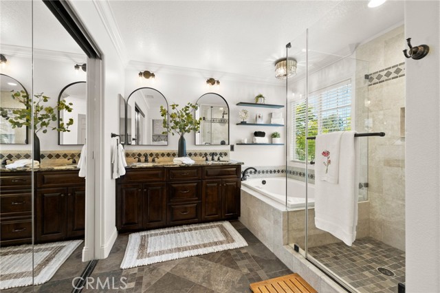 68 Radiance Lane, Rancho Santa Margarita CA: https://media.crmls.org/medias/9c560764-a8e4-4448-8c56-5efe1933329a.jpg