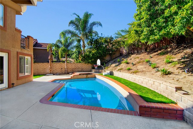 Detail Gallery Image 35 of 41 For 951 Firestone Cir, Simi Valley,  CA 93065 - 4 Beds | 3 Baths