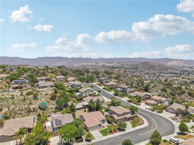 Image 23 of 27 For 15505 Starview Street