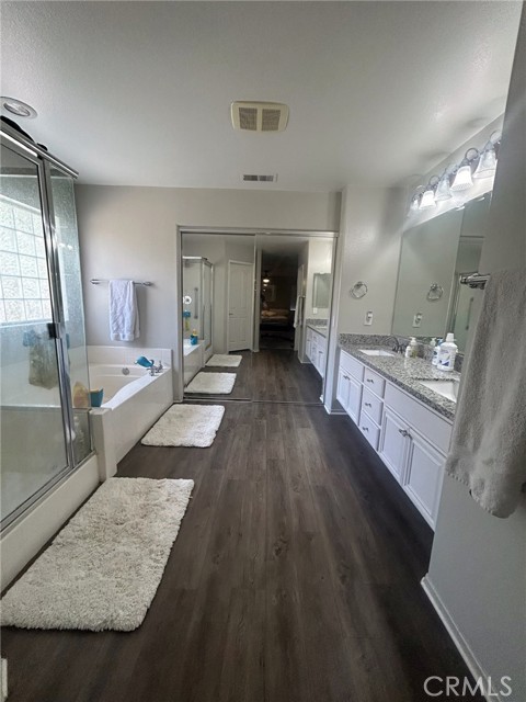 Detail Gallery Image 13 of 18 For 3324 Big Dipper Cir, Corona,  CA 92882 - 5 Beds | 4 Baths