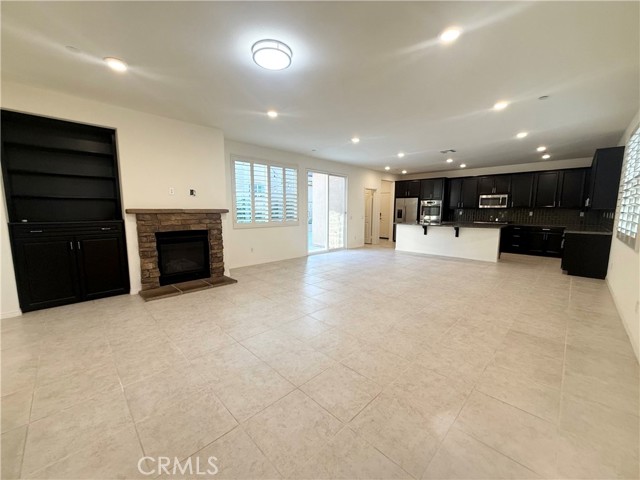 28309 Camino Del Arte Drive, Valencia CA: https://media.crmls.org/medias/9c58bc43-2aef-4048-8f1c-eb48c2ab249c.jpg
