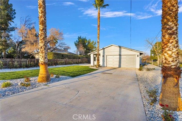 Detail Gallery Image 5 of 41 For 12525 Ninth, Victorville,  CA 92395 - 3 Beds | 2 Baths