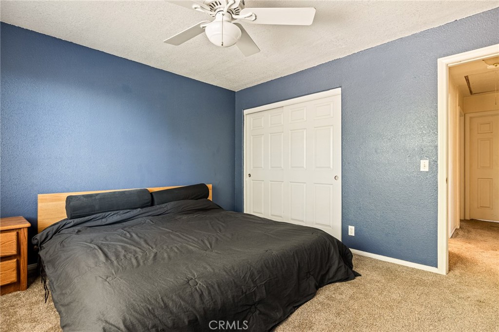 https://media.crmls.org/medias/9c5acef5-de05-46ed-9cc7-c2cc85366983.jpg?preset=X-Large