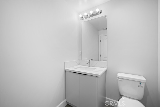 Detail Gallery Image 14 of 38 For 357 Harvey Dr #102,  Glendale,  CA 91206 - 3 Beds | 2/1 Baths
