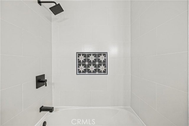 28777 Kathleen Avenue, Saugus CA: https://media.crmls.org/medias/9c5c5317-164d-4b72-8b72-fb810521fcc3.jpg