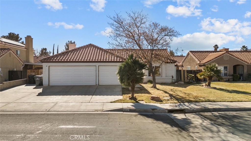 1512 Kings Road