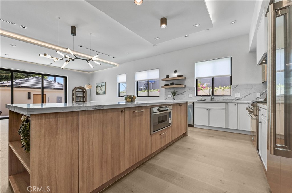 MLS #SR25260230 image #9