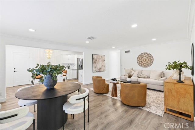 Detail Gallery Image 10 of 54 For 1626 E 15th, Santa Ana,  CA 92701 - 4 Beds | 2 Baths