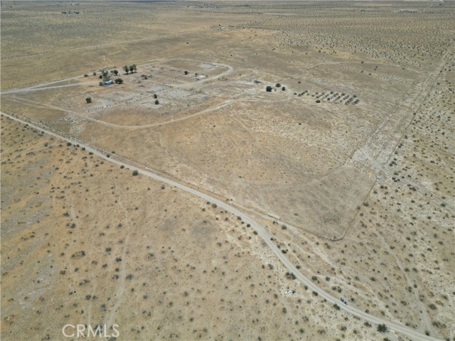 Detail Gallery Image 5 of 14 For 17420 Meridian Rd, Lucerne Valley,  CA 92356 - – Beds | – Baths