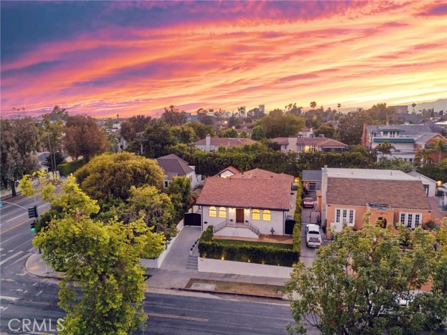 Detail Gallery Image 67 of 71 For 1027 S Lucerne Bld, Los Angeles,  CA 90019 - 4 Beds | 4 Baths